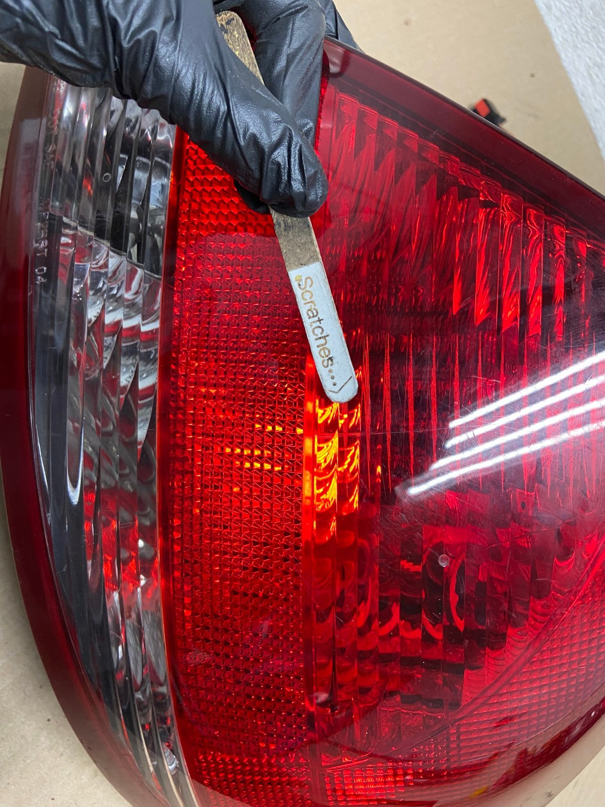 2004 2005 2006 2007 Ford Taurus Right Passenger Side Tail Light AH5709 LK3