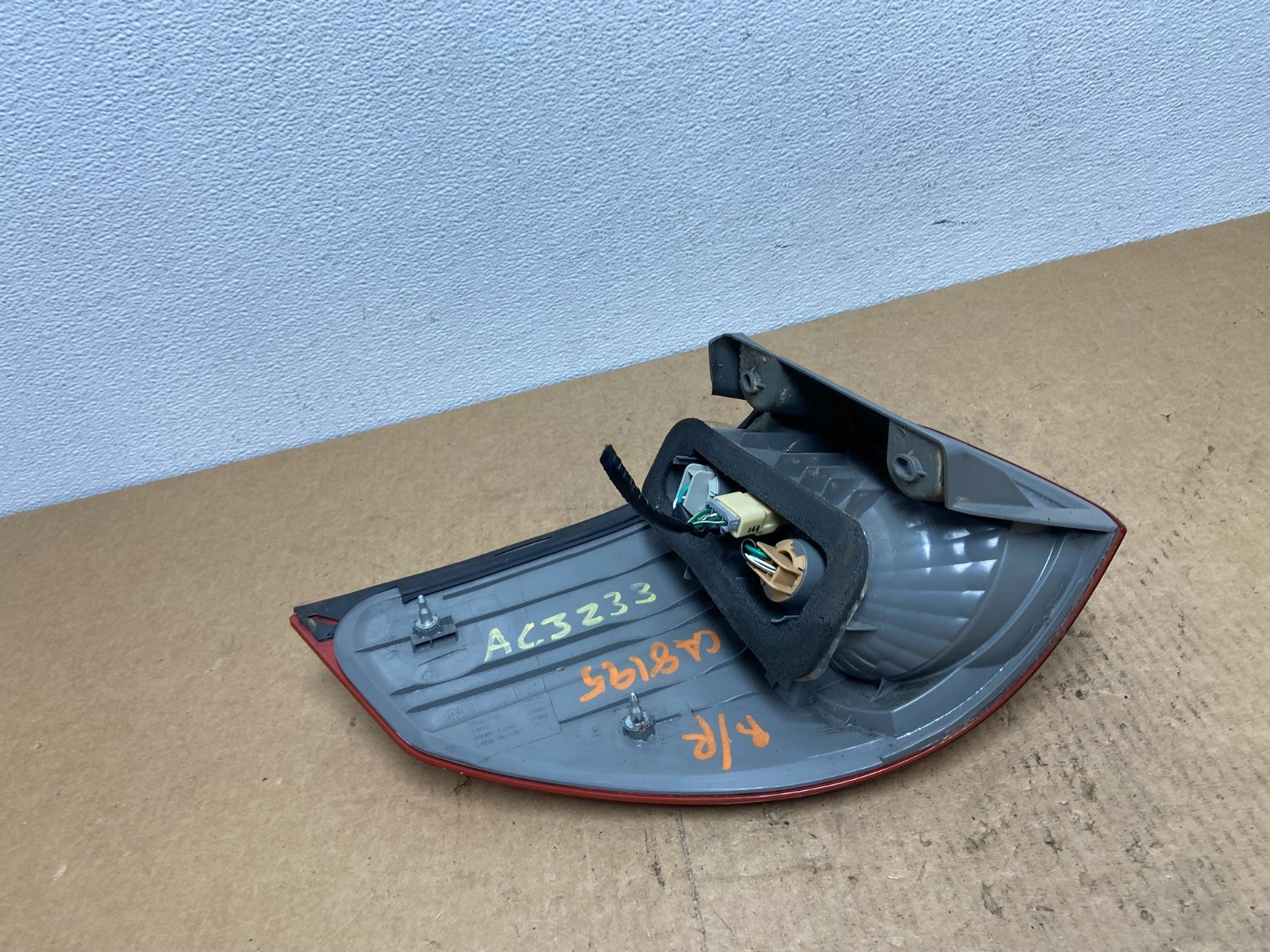 2006 - 2010 Toyota Sienna Right Passenger Side Tail Light AC3233 DW4