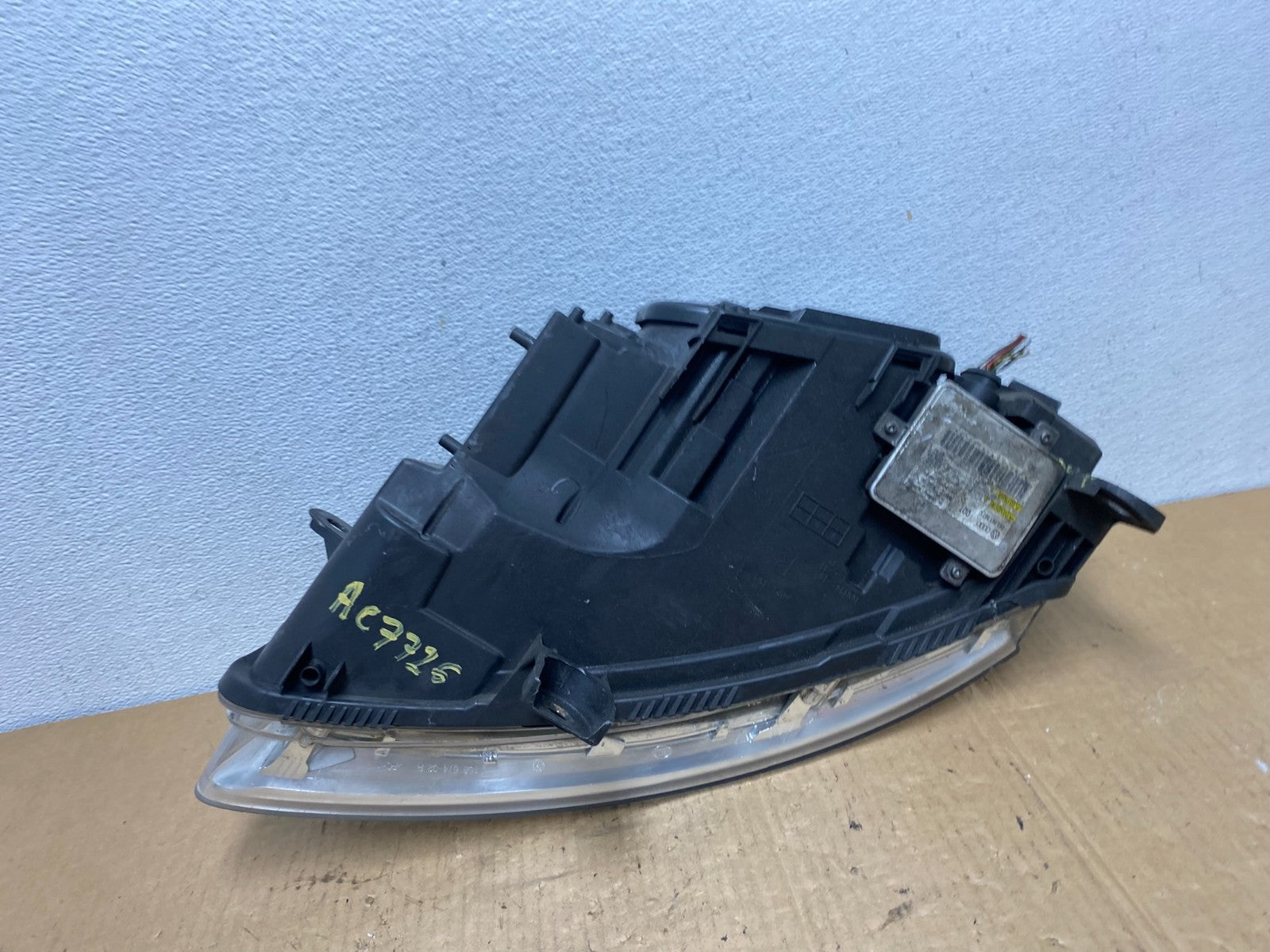 2009-2011 Audi A6 Right Passenger RH Side Headlight Xenon HID AC7726 DW8