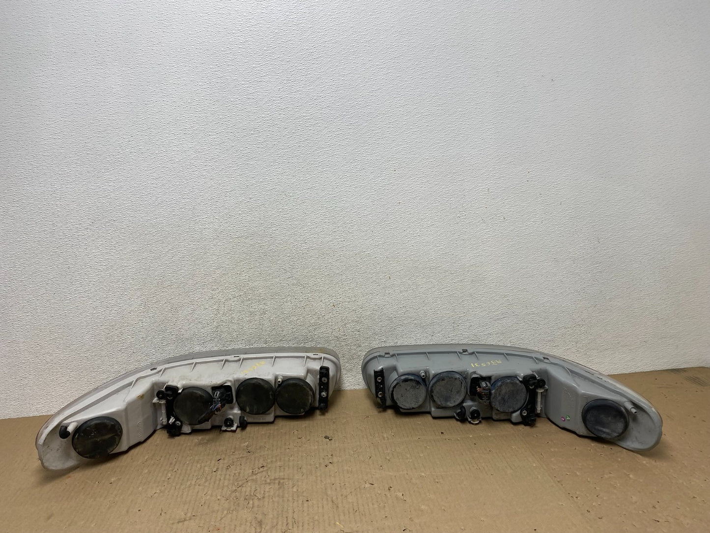 1997-2005 Buick Century Left+Right Side Headlights Halogen AG6531 DW8