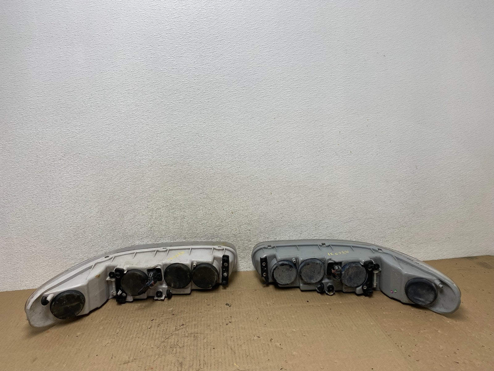 1997-2005 Buick Century Left+Right Side Headlights Halogen AG6531 DW8