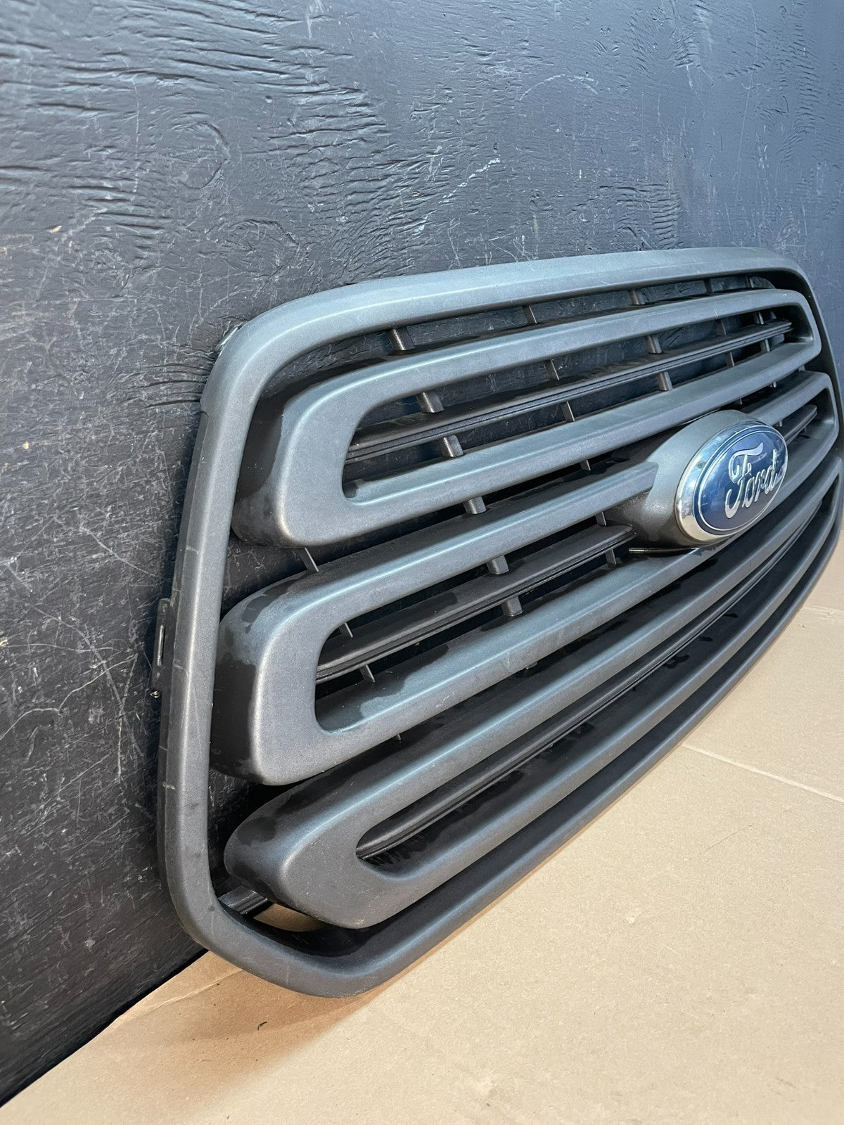 2015 to 2019 Ford Transit Front Upper Grill Grille AD8333 DG2