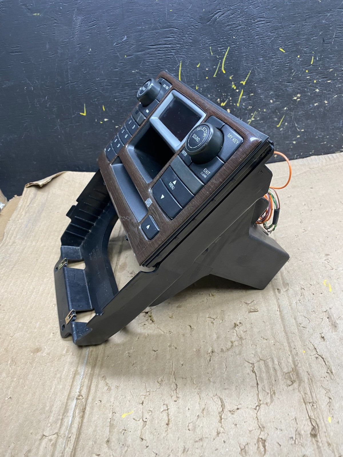 2003 to 2006 Volvo XC90 Center AM/FM Radio Panel Bezel X6100 DG2