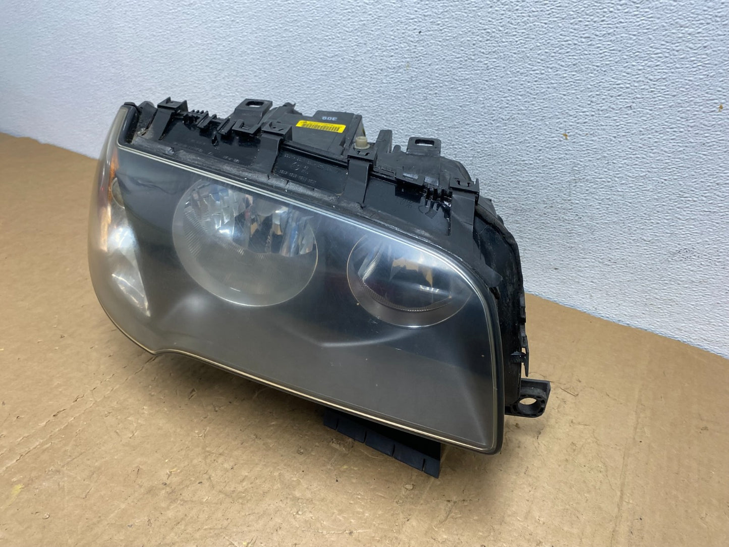 2004 to 2006 Bmw X3 Right Passenger Rh Halogen Headlight AD1382 DW1