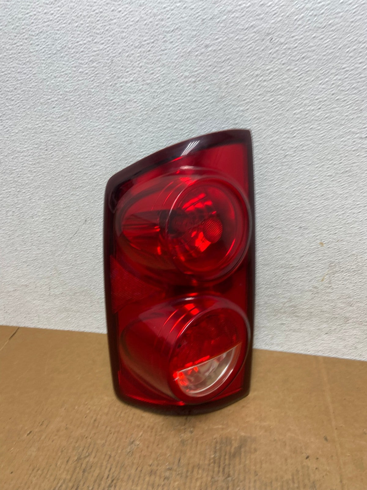 2007 - 2009 Dodge Ram 1500 2500 Left Driver Lh Side Tail Light AE1592 LK0