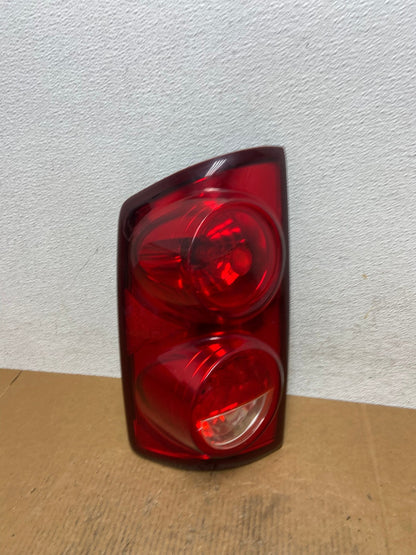 2007 - 2009 Dodge Ram 1500 2500 Left Driver Lh Side Tail Light AE1592 LK0