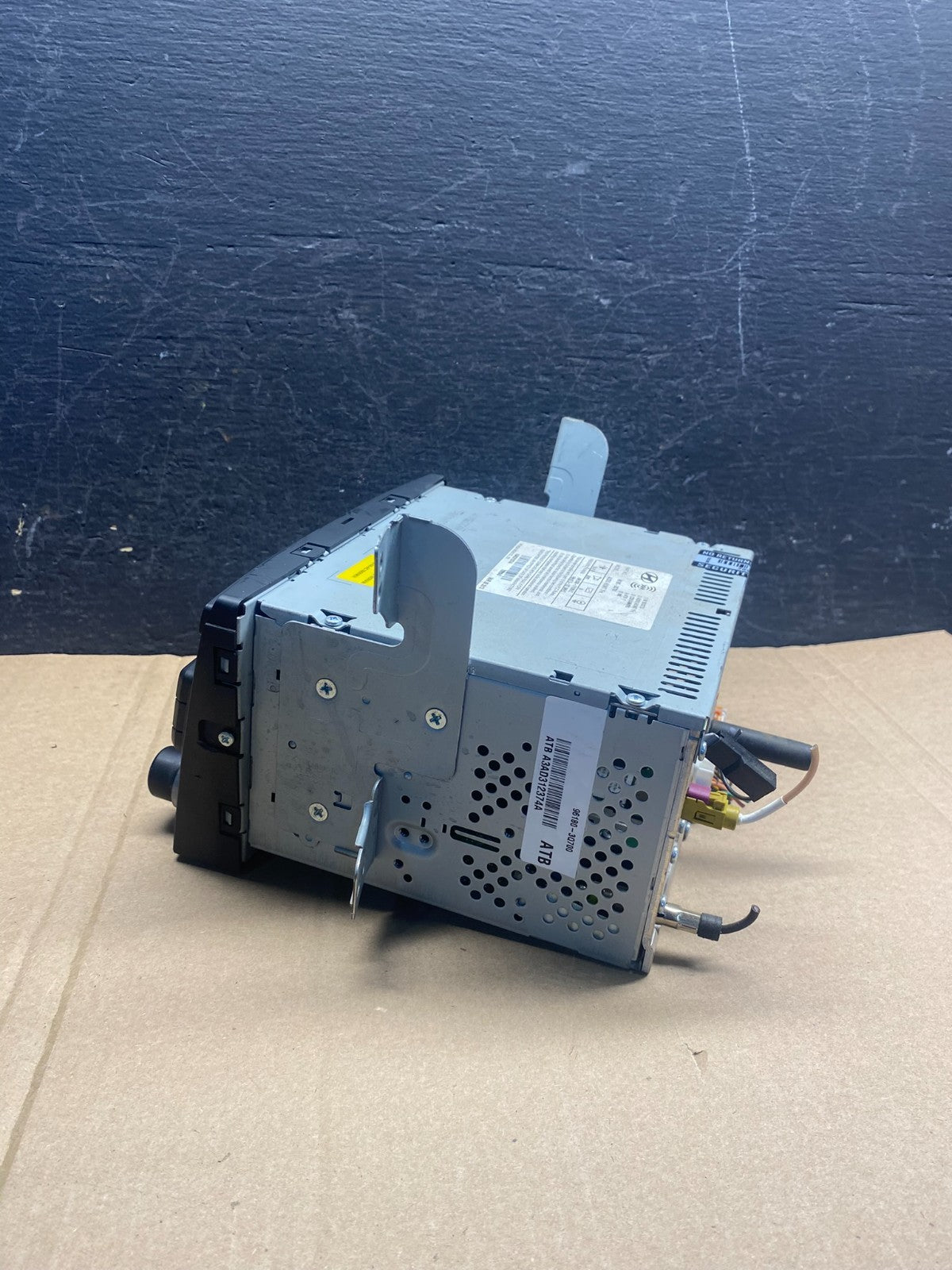 2011 to 2012 Hyundai Sonata Am Fm Cd Player Radio Receiver AE2264 DG1