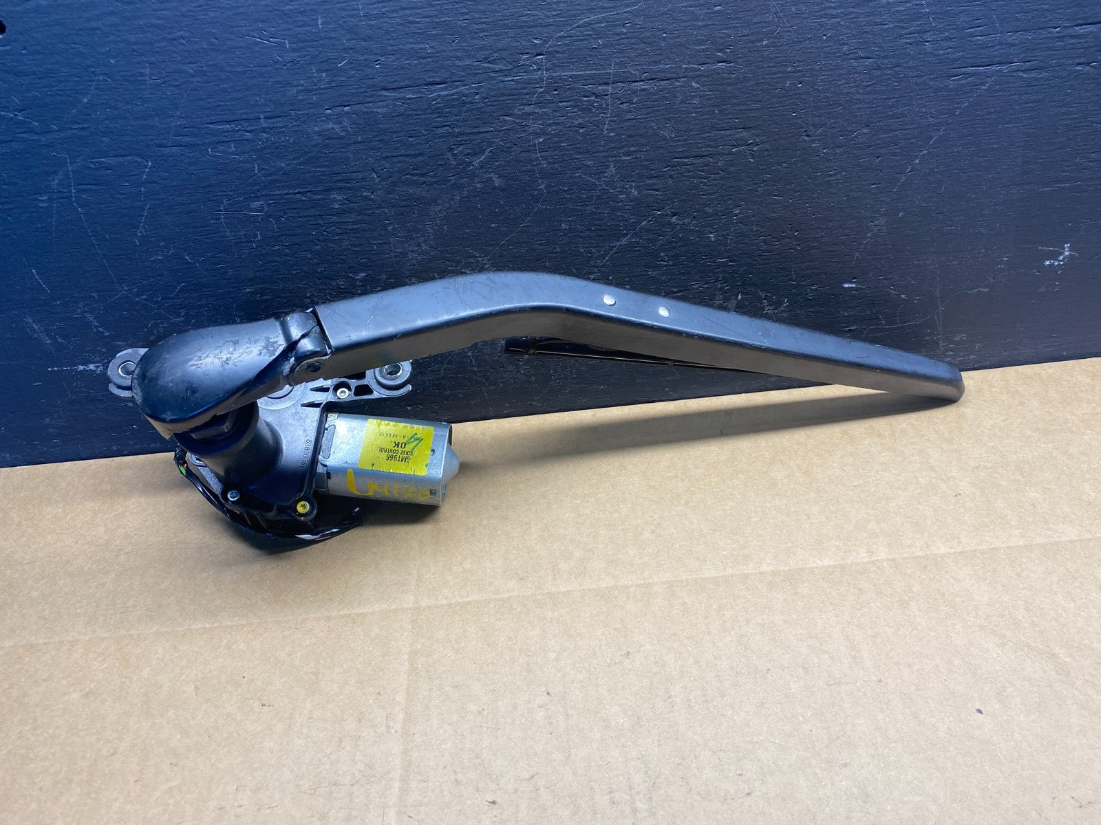 2008-2017 GMC Acadia Enclave Tailgate Back Door Rear Wiper Motor Wiper ac2776 DG0