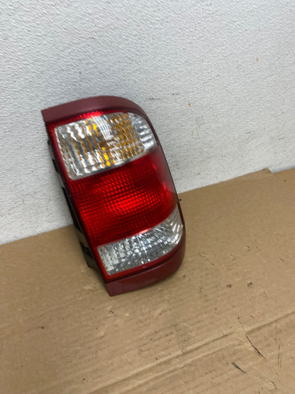1999 to 2004 Nissan Pathfinder Right Passenger Rh Side Tail light AD3859 LK2