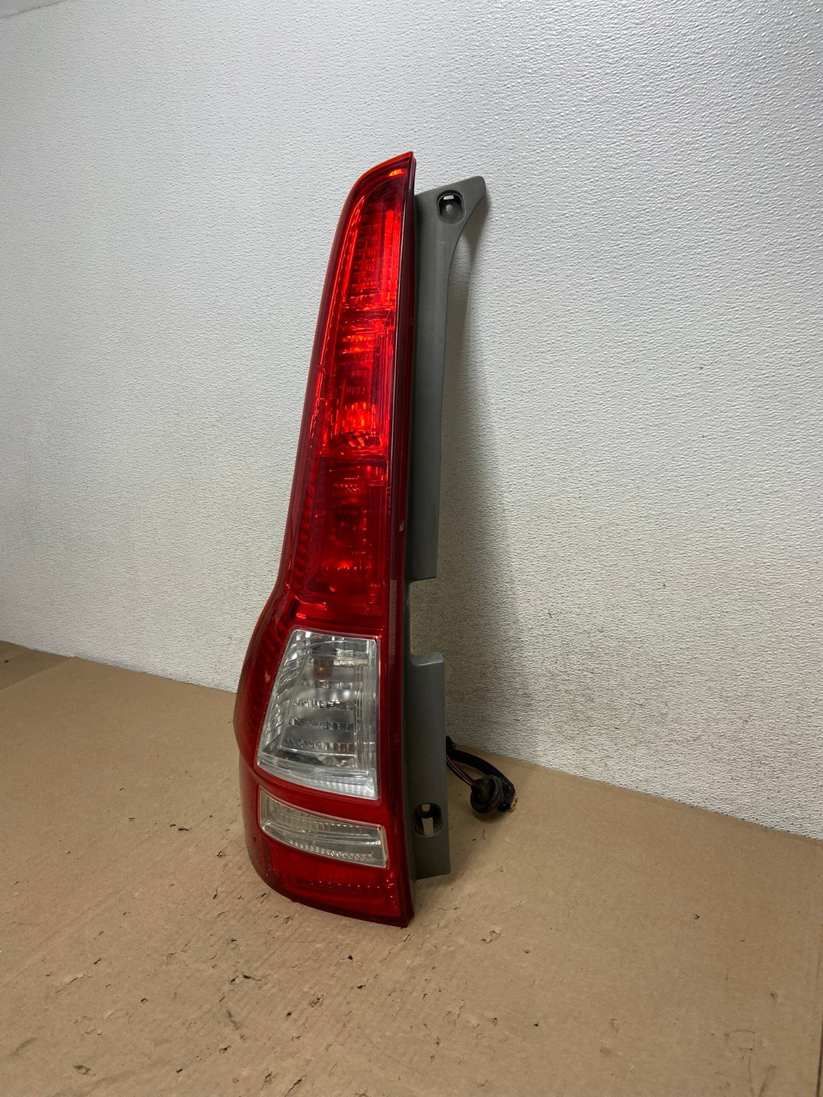 2007 - 2011 Honda Cr-v Crv Left Driver Lh Side Tail Light AG6797 LK1