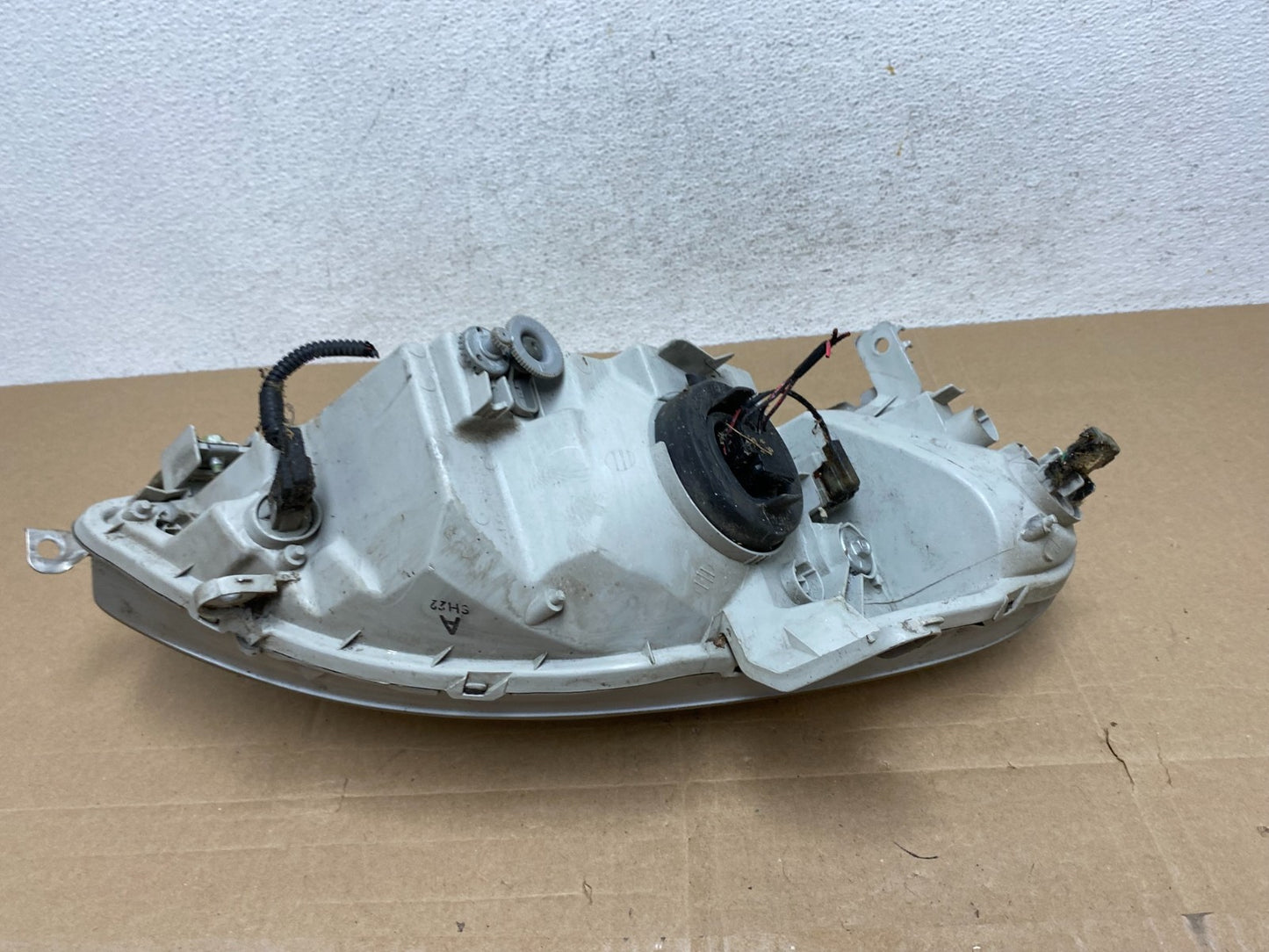 2000 - 2006 Honda Insight Left Driver LH Halogen Headlight AE4948 DG5