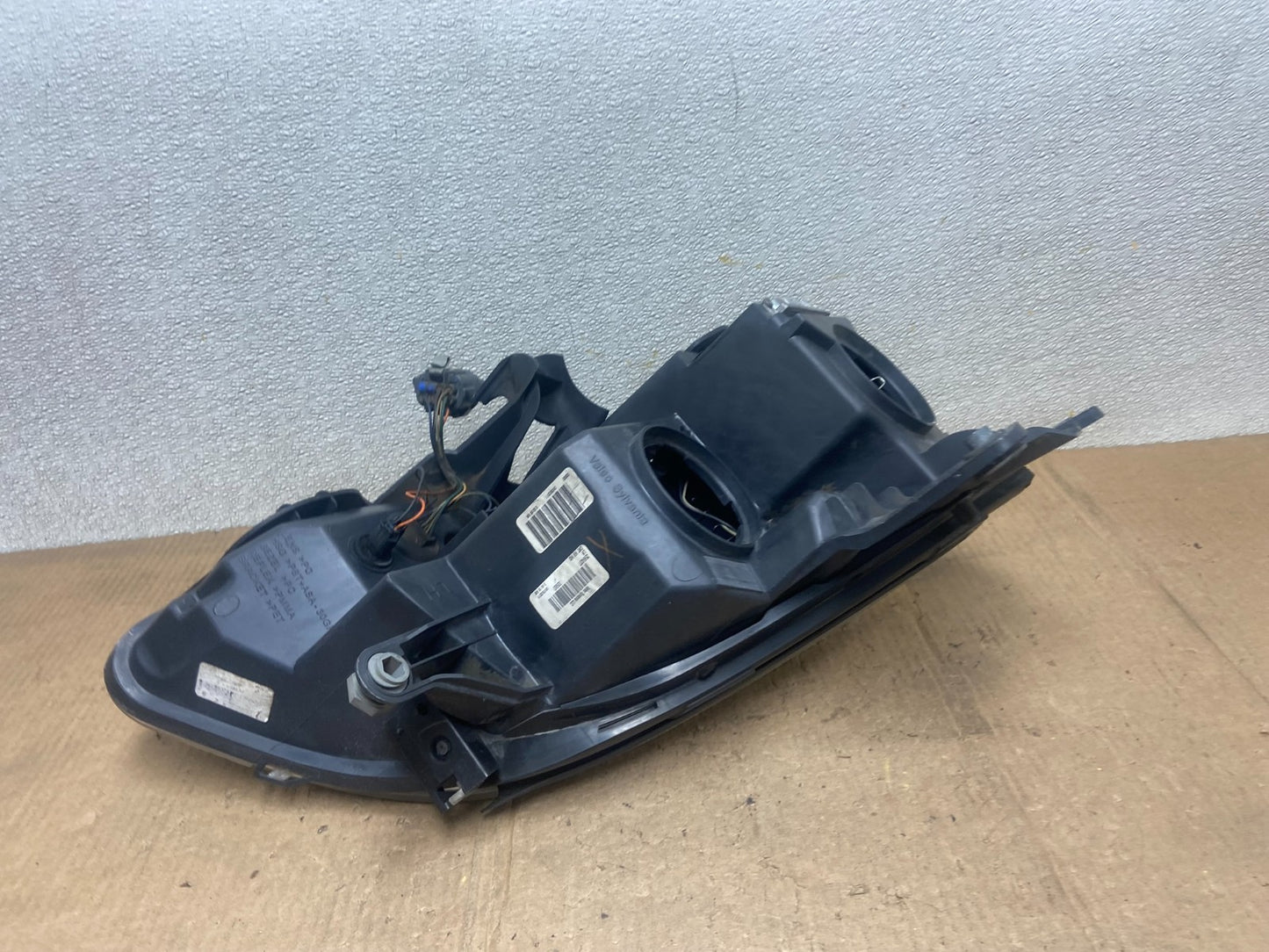 2007 to 2012 Gmc Acadia Xenon Headlight Left Driver LH Side AA6814 DW6