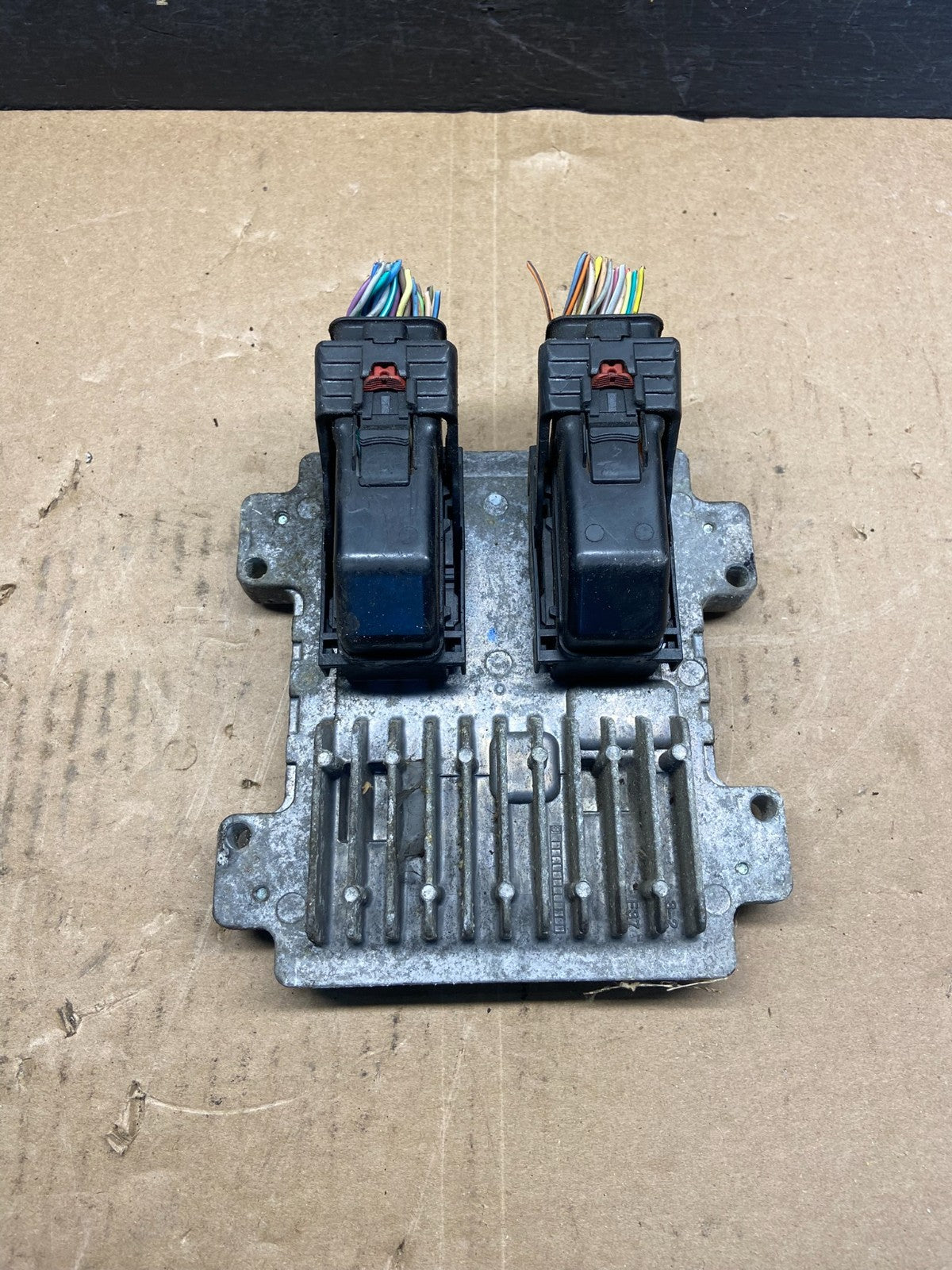 2007 to 2013 Chevrolet Silverado Yukon Engine Control Module ECM ECU af9349 DG0