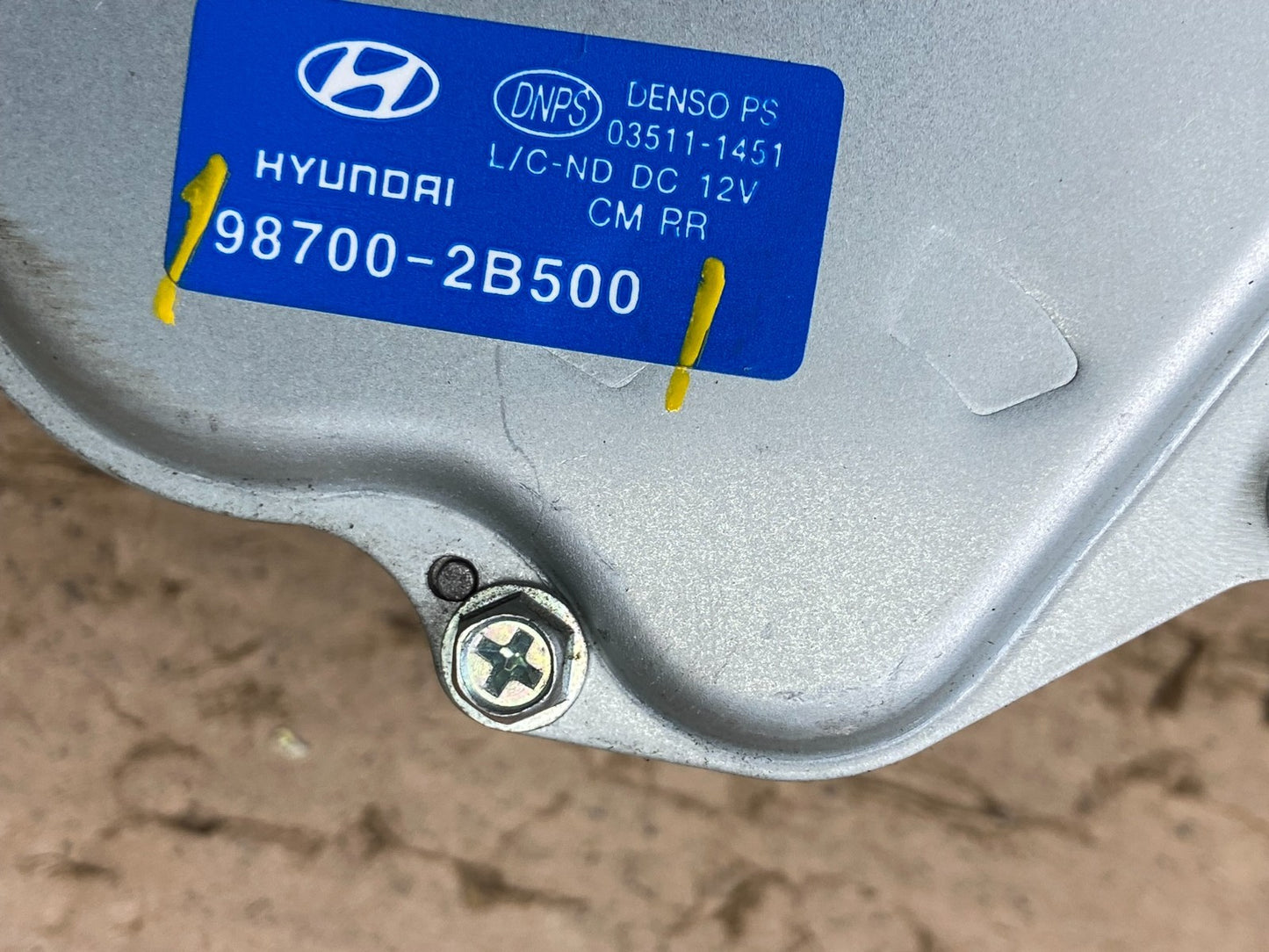 2010 - 2012 Hyundai Santa Fe Rear Glass Windshield Wiper Motor t8692 DG5