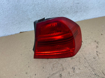 2006 2007 2008 Bmw 328i 3 Series Right Passenger Rh Side Tail Light AF8303 LK0