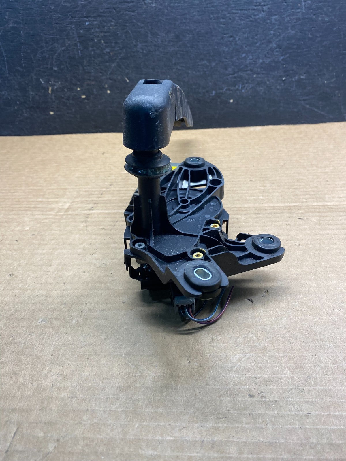 2011 to 2019 Ford Explorer Rear Windshield Wiper Motor af7773 DG4