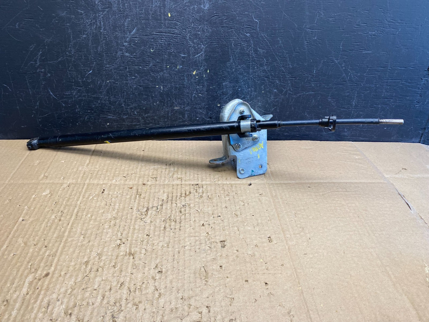 2013 to 2019 Lincoln MKT Liftgate Lift Tailgate Strut Motor AD1901 DG0