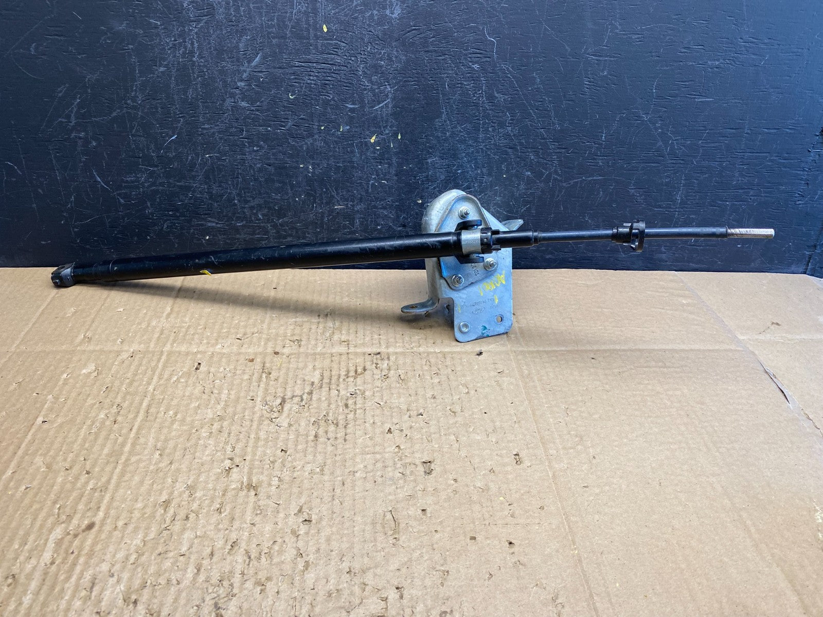2013 to 2019 Lincoln MKT Liftgate Lift Tailgate Strut Motor AD1901 DG0