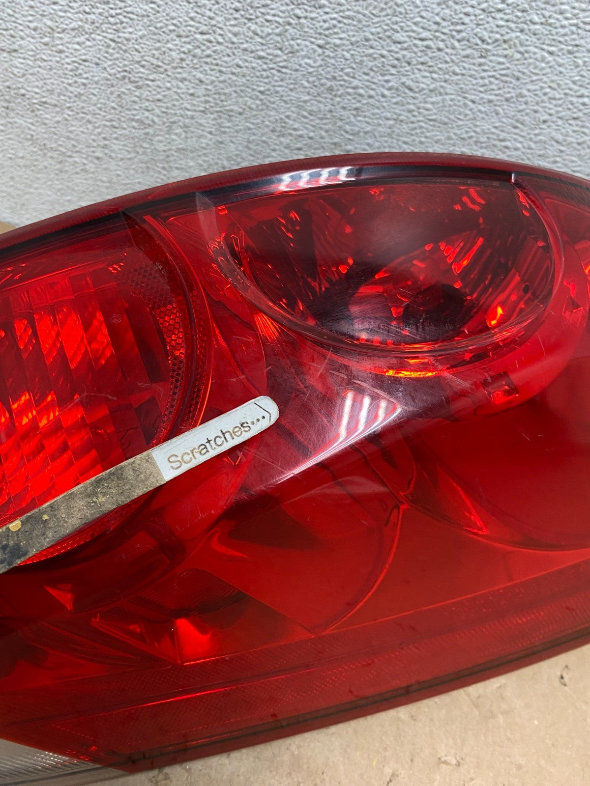 2004 to 2009 Nissan Quest Right Passenger RH Side Tail Light AG4419 DW3