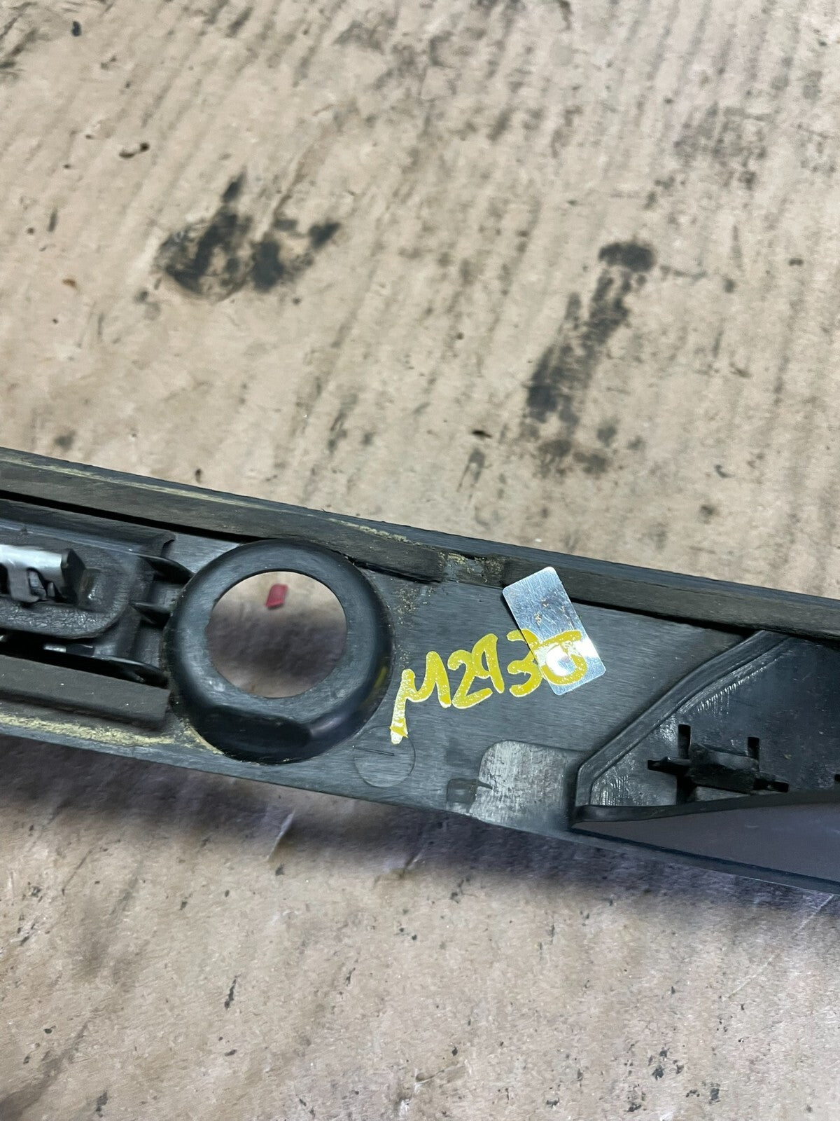 2016 - 2019 Ford Explorer Interceptor Rear Tailgate Molding With Camera M2930 DG12