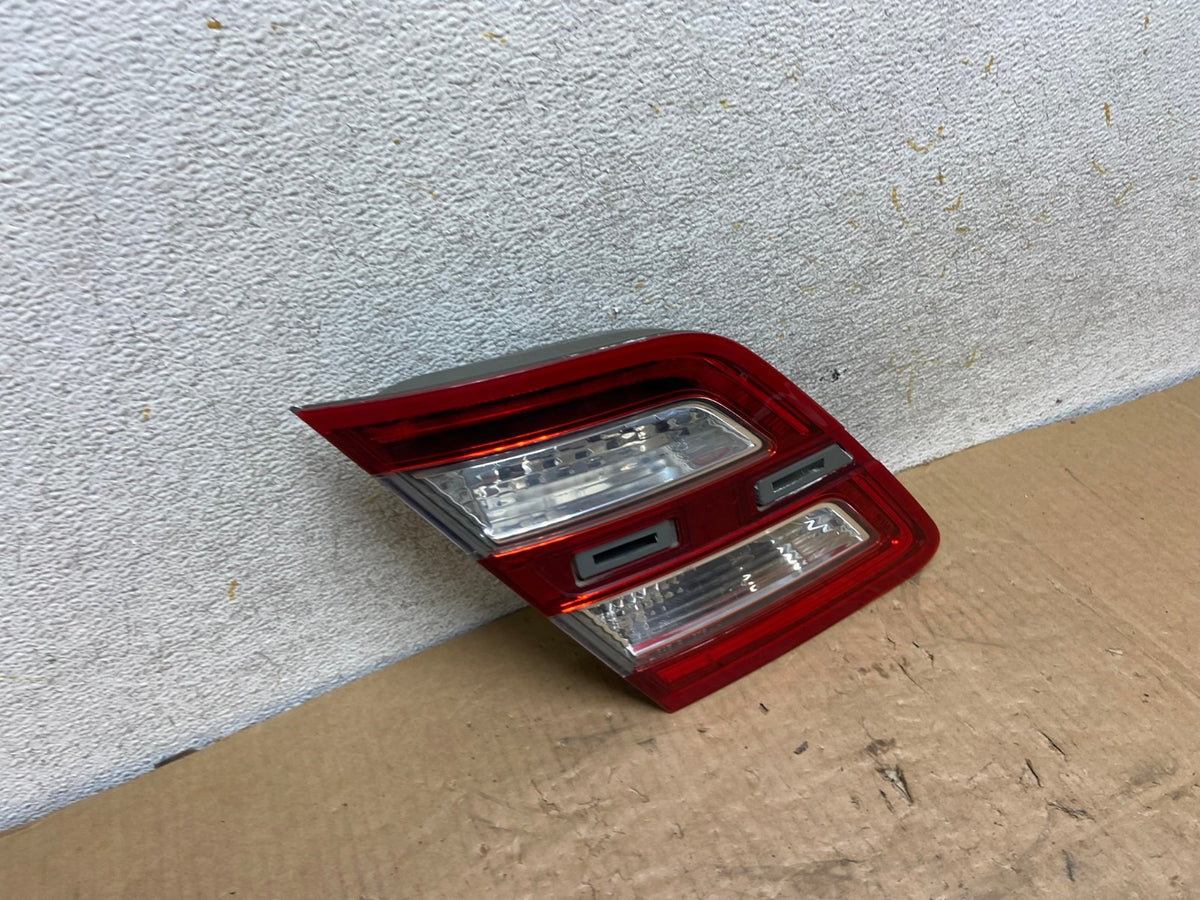 2013 to 2018 Ford Taurus Left Driver Lh Side Tail Light Inner AI8243 LK2