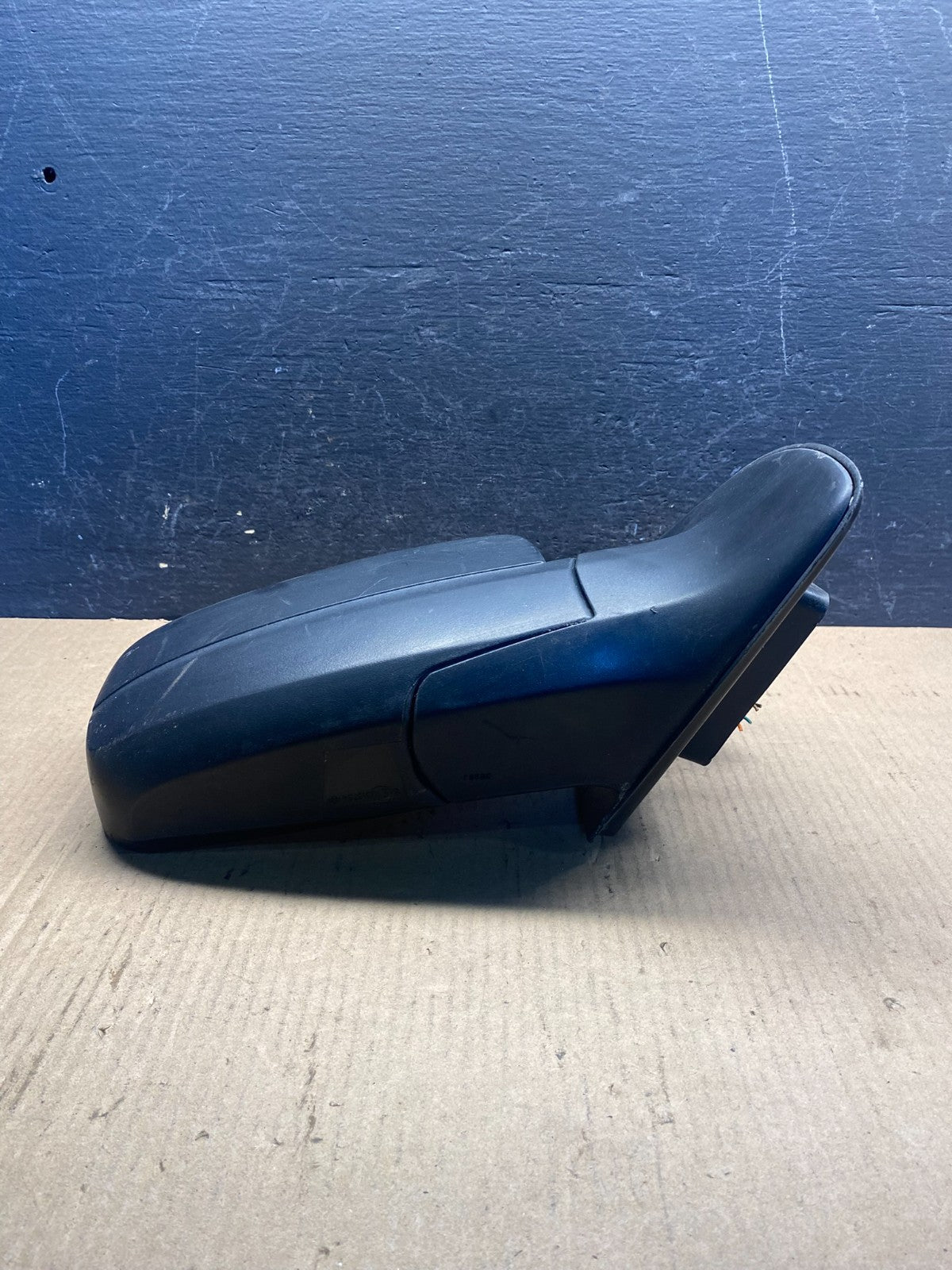 2003 to 2009 Kia Sorento Right Passenger View Door Mirror AE6352 DW3
