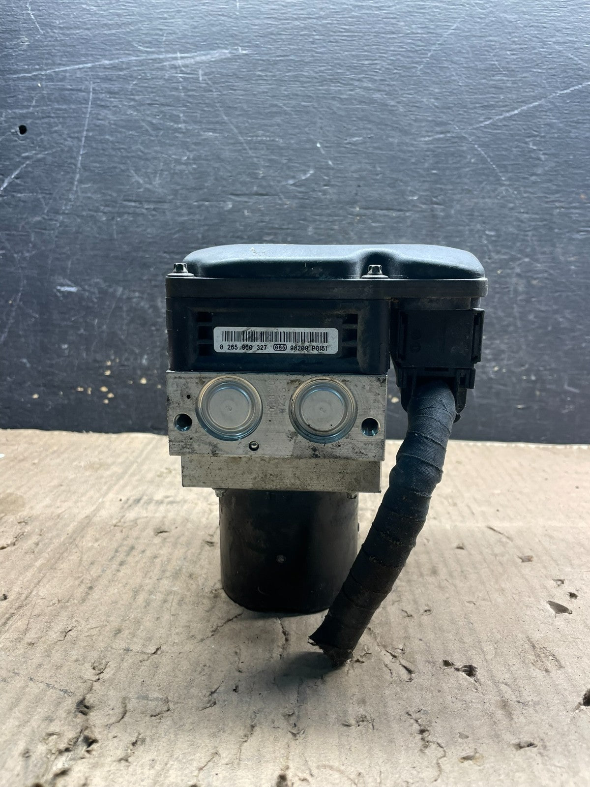 2008 to 2010 BMW 5-Series ABS Anti-Lock Brake Pump 3451 6783366-03 OEM T7099 DG2