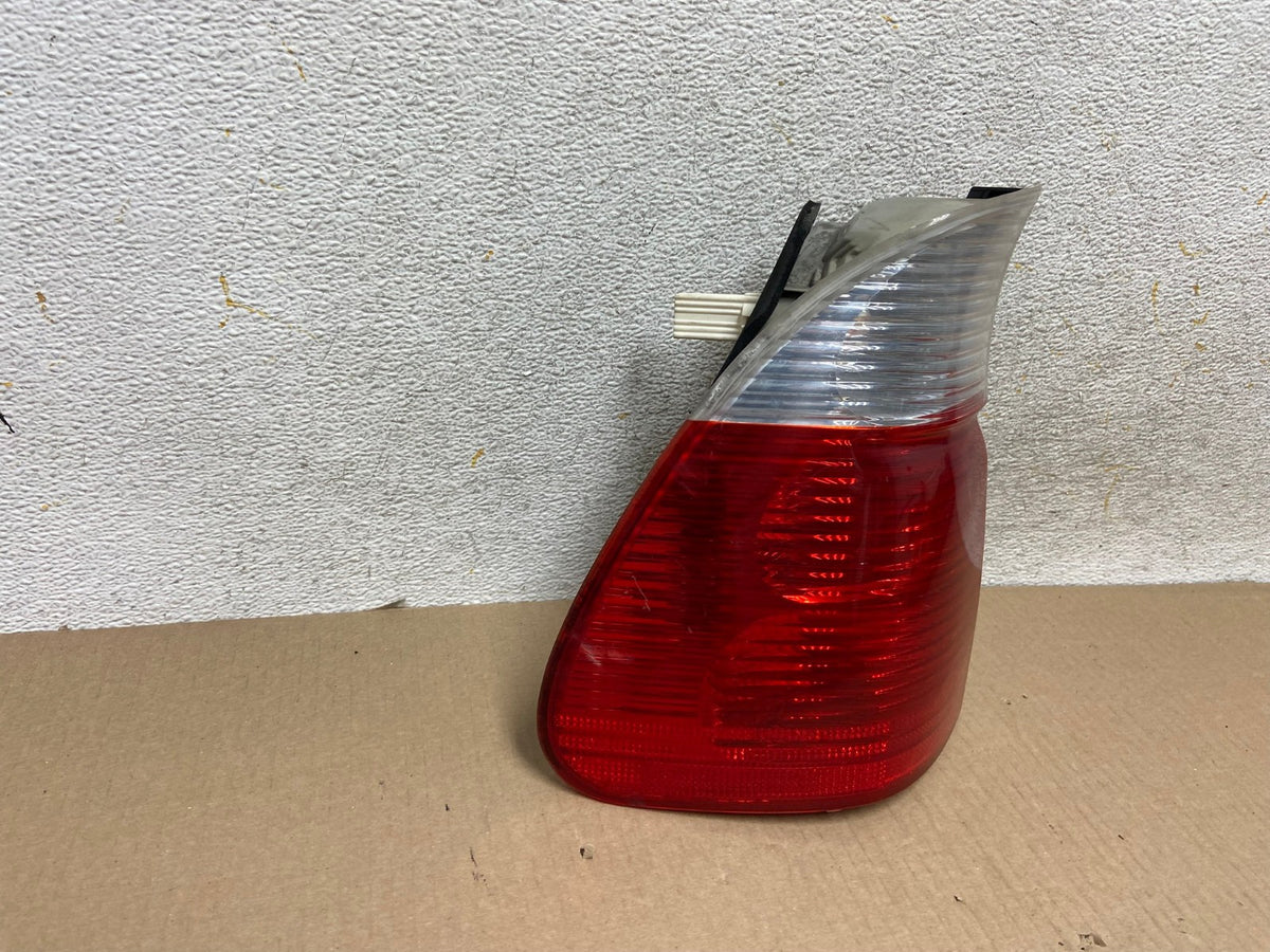 2004 2005 2006 BMW E53 X5 Left Driver Lh Side Tail Light AH5705 LK1