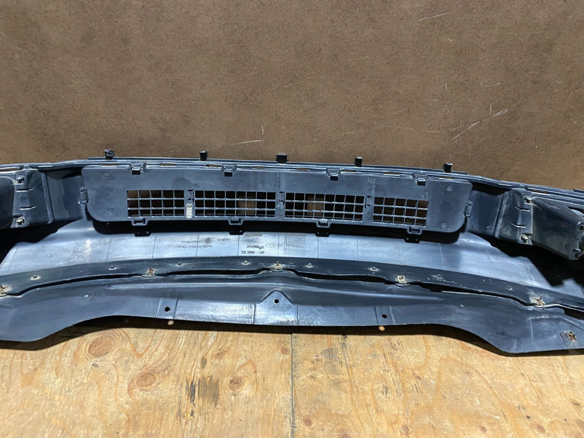 2007 to 2010 Ford Edge Front Bumper Lower Valance 7T43-17C831 U6236 PS10