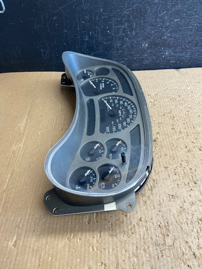 2003 to 2005 Chevrolet Yukon XL Cluster Gauge Speedometer AF1586 DG2