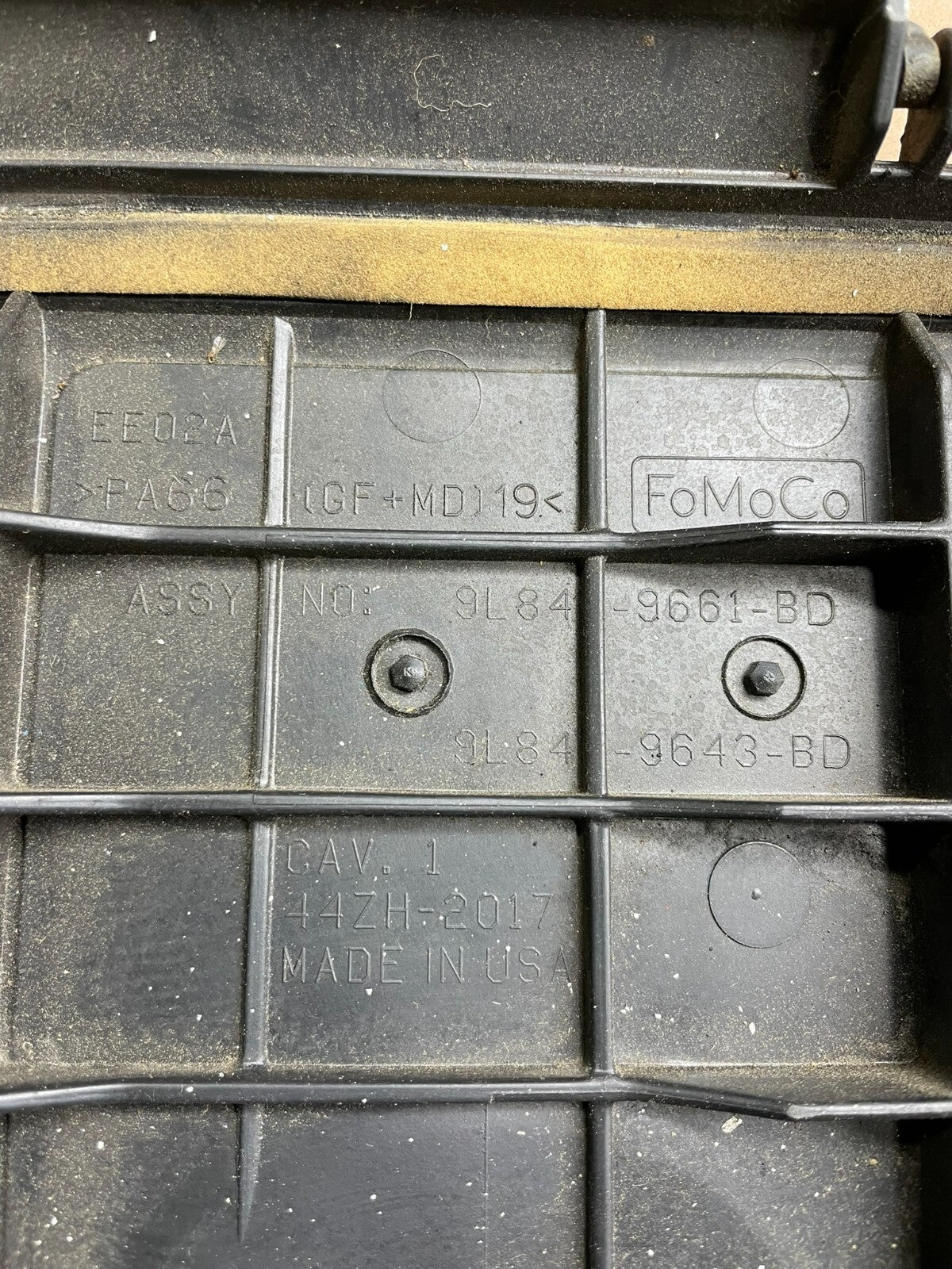 2008 to 2012 Ford Escape Engine Motor Cover Oem L3578 DG8