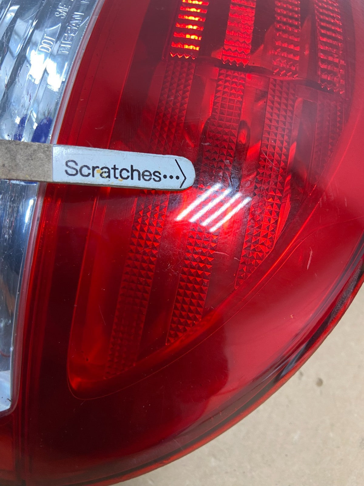 2000 - 2001 Infiniti i30 Left Driver Lh Side Tail Light Oem AB9965 DW3