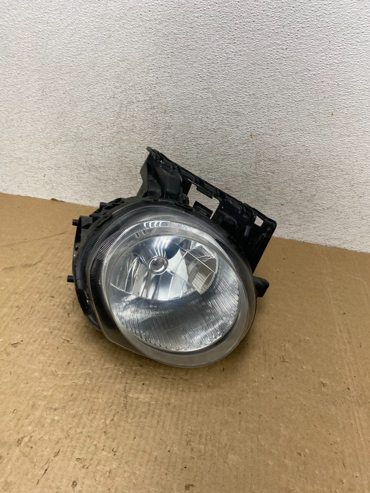 2011 to 2014 Nisan Juke Right Passenger Side Headlight AG0558 DW0
