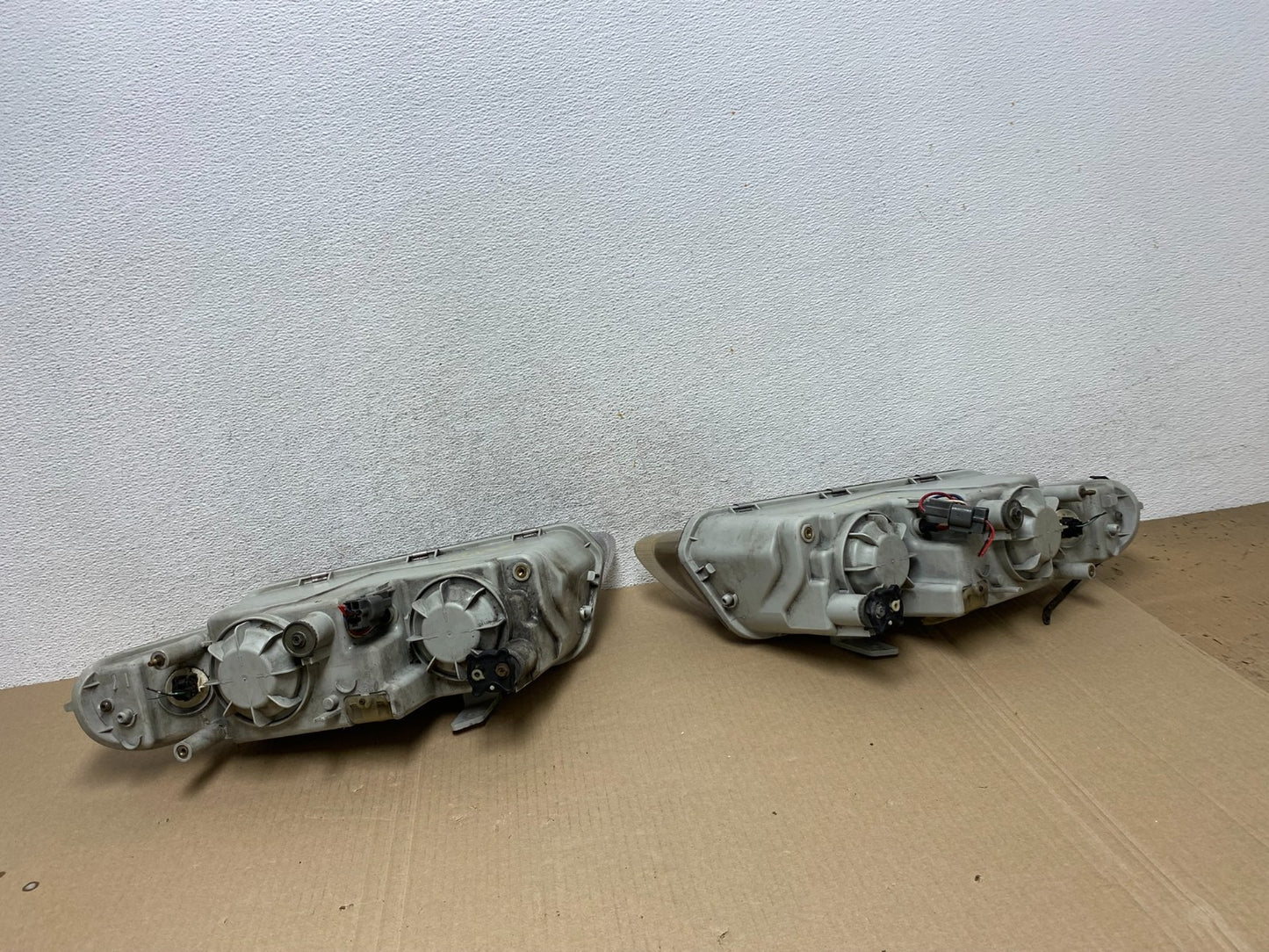 1997 to 2000 Dodge Avenger Left+Right Set Side Headlights AF5770 DW6