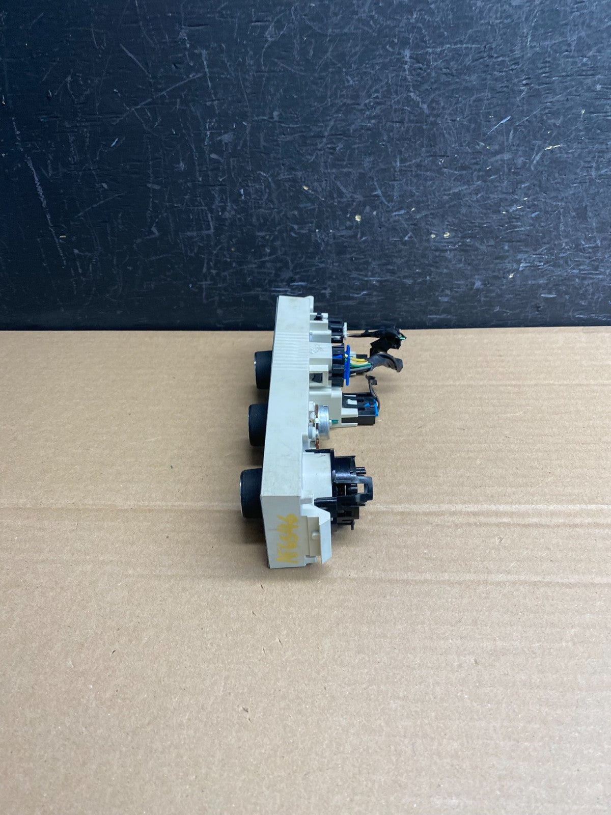 2008-2010 Chevrolet Express 1500 2500 3500 Climate Control Panel AF6546 DG2