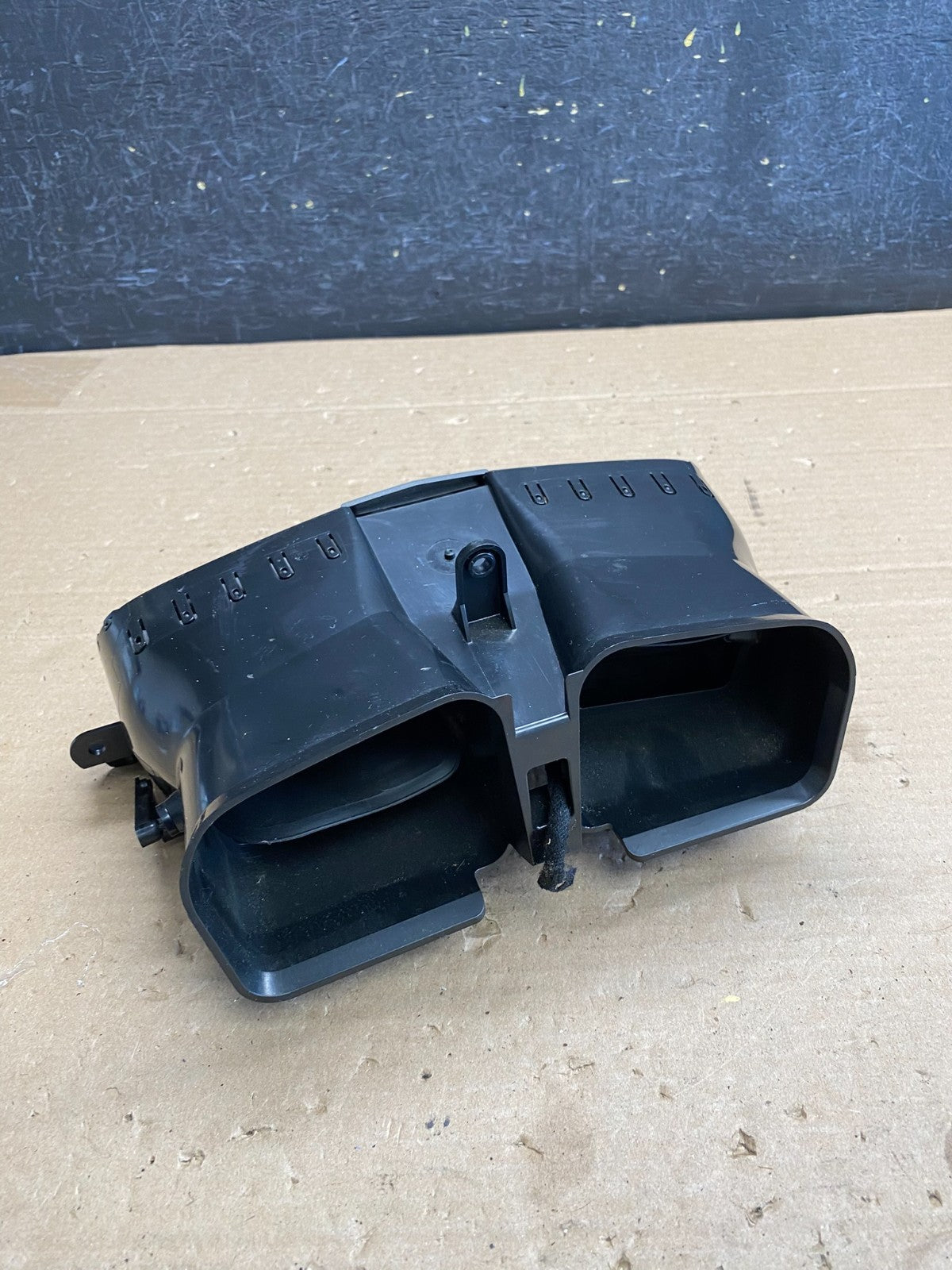 2007 to 2009 Cadillac SRX Front Center Dash Clock Air Vent ag5066 DG4