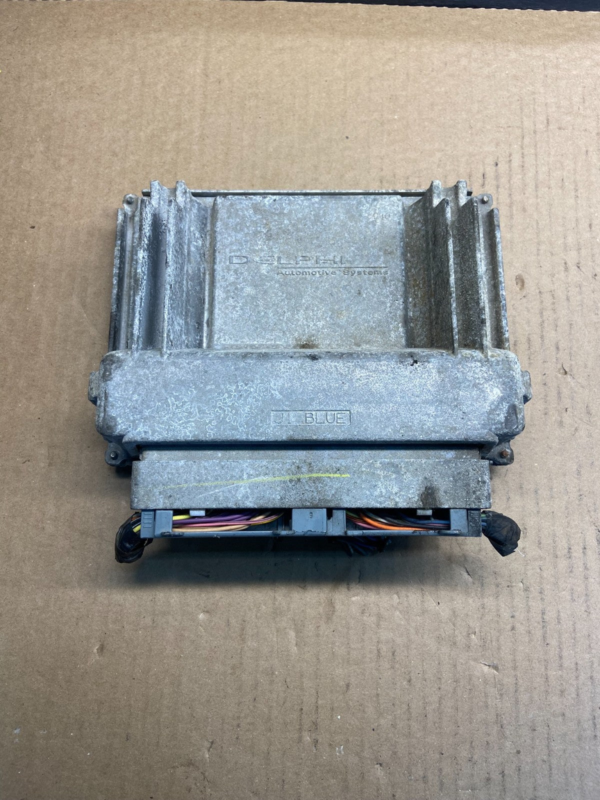2001-2002 Silverado Tahoe Engine Computer Module 12200411 ECM ECU AF9210 DG1