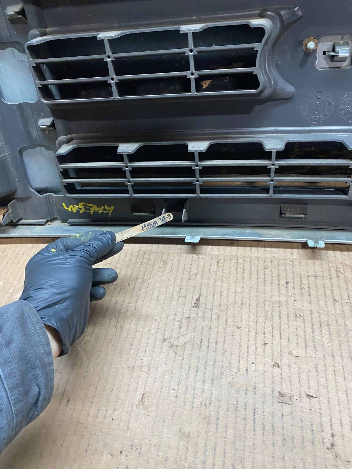 2008-2014 Ford Econoline E150 E250 Front Upper Chrome Grill Grille Oem W5813 DG7