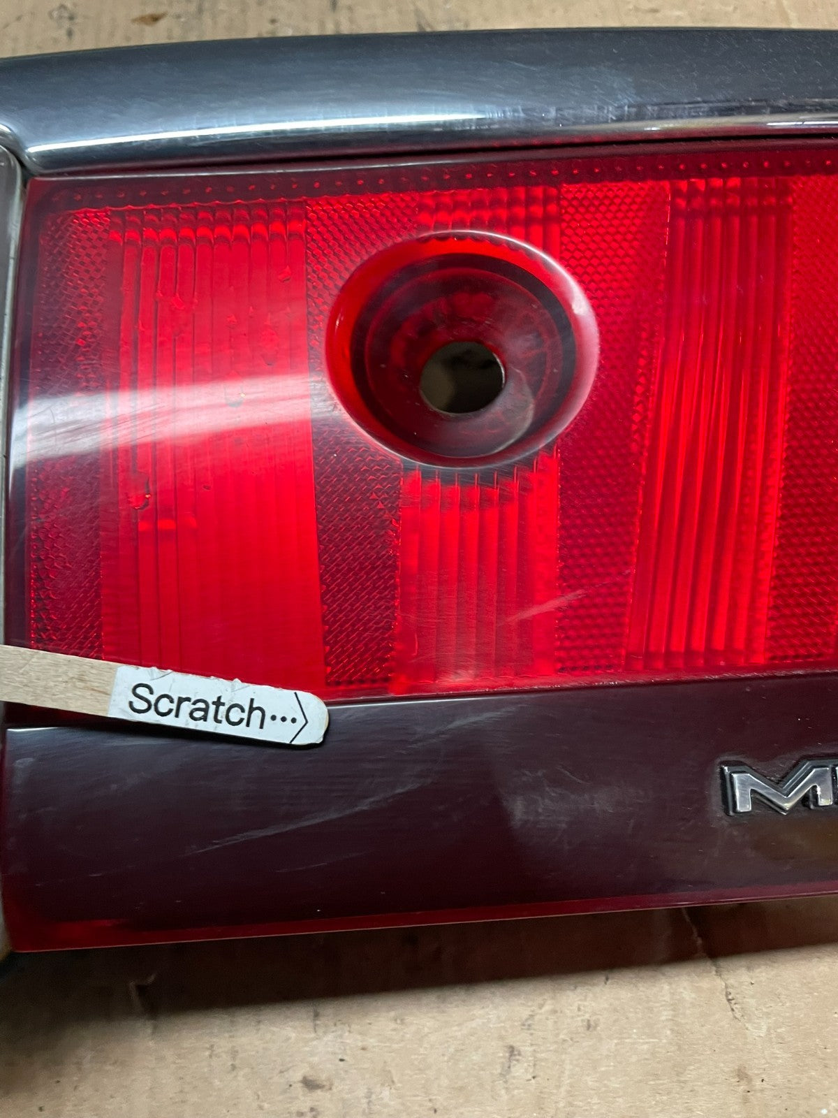 1998 to 2002 Mercury Grand Marquis Trunk Lid Center Tail Light AB3143 DG3