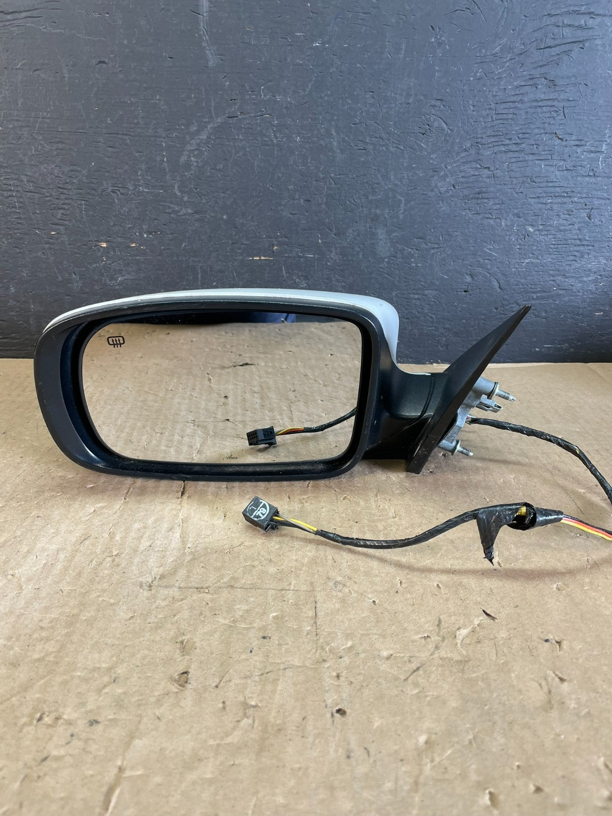 2011 to 2014 Chrysler 300 Left Driver LH View Heated Mirror AD5907 DW9