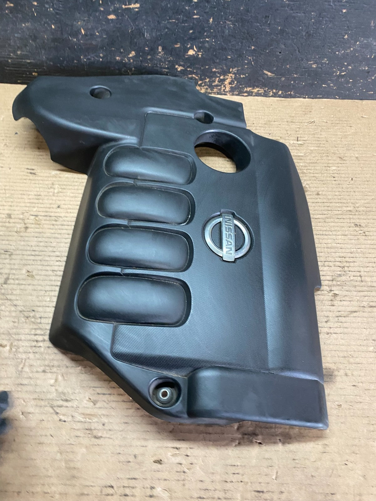 2007 to 2013 Nissan Altima 2.5 L Engine Cover s3705 DG2