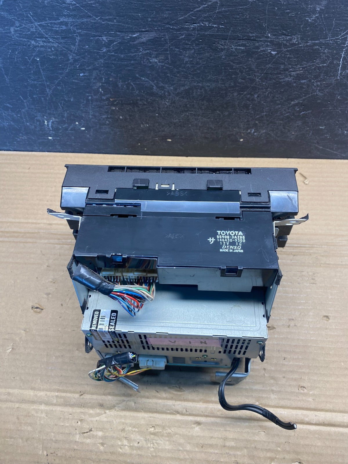 2001-2005 Lexus GS300 Radio Receiver Stereo AM FM Climate Cassette AE4773 DG3