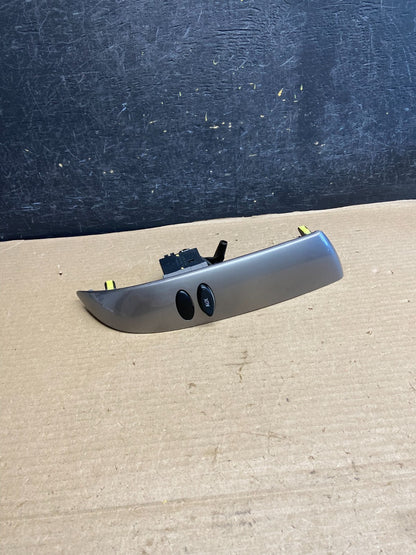 2004 to 2010 Toyota Sienna Switch Key Light Indicator Bezel Trim ah3479 DG1