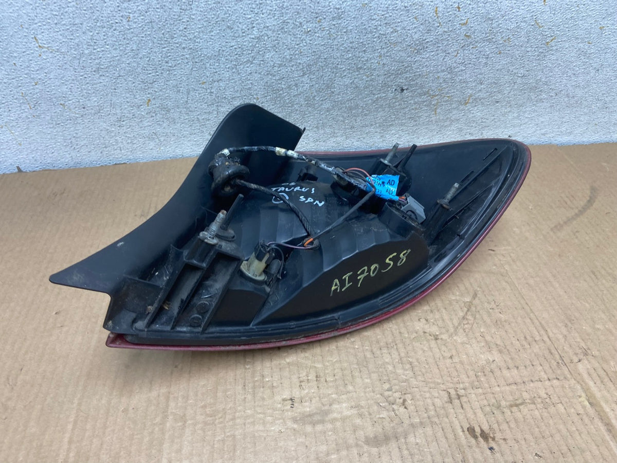 2000 2001 2002 2003 Ford Taurus Left Driver Lh Side Tail Light AI7058 LK8