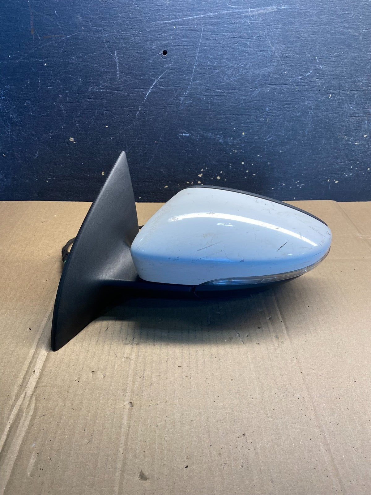 2009 to 2012 Volkswagen CC Left Driver LH Power Door View Mirror OEM AB2643 MS0