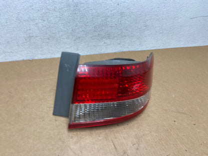 2003 to 2004 Honda Accord Sedan Right Passenger Rh Tail light ADo6084 LK2