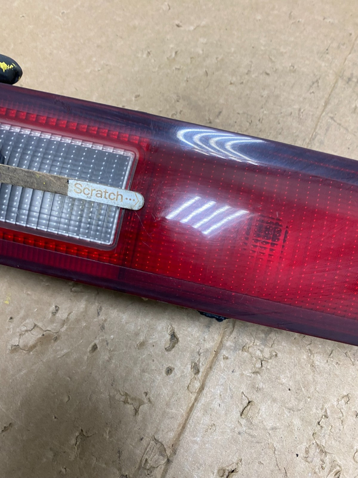 1997 1998 1999 Toyota Camry Tail Light Inner Right Passenger Oem V0270 DW3