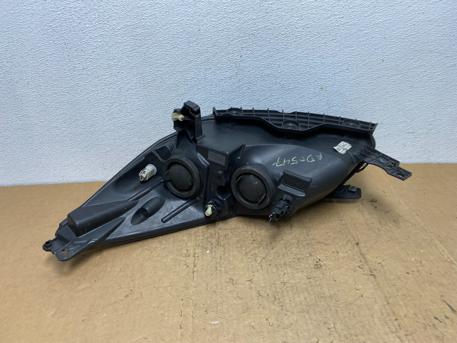 2013 - 2016 Ford Escape Headlight Right Passenger RH Side Halogen AD0547 DW6