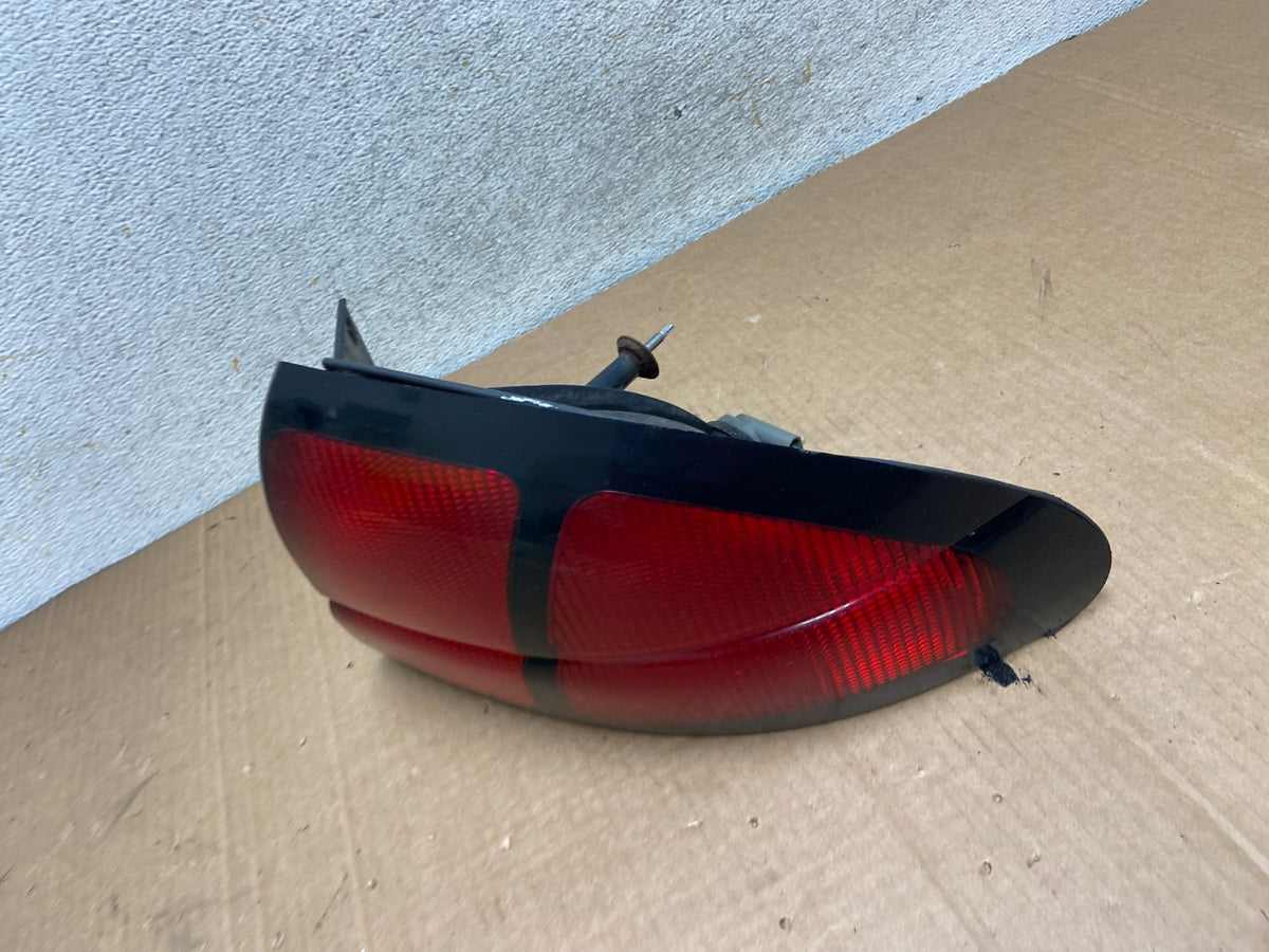 1995-2001 Chevrolet Lumina Right Passenger RH side Tail Light AI8419 LK1