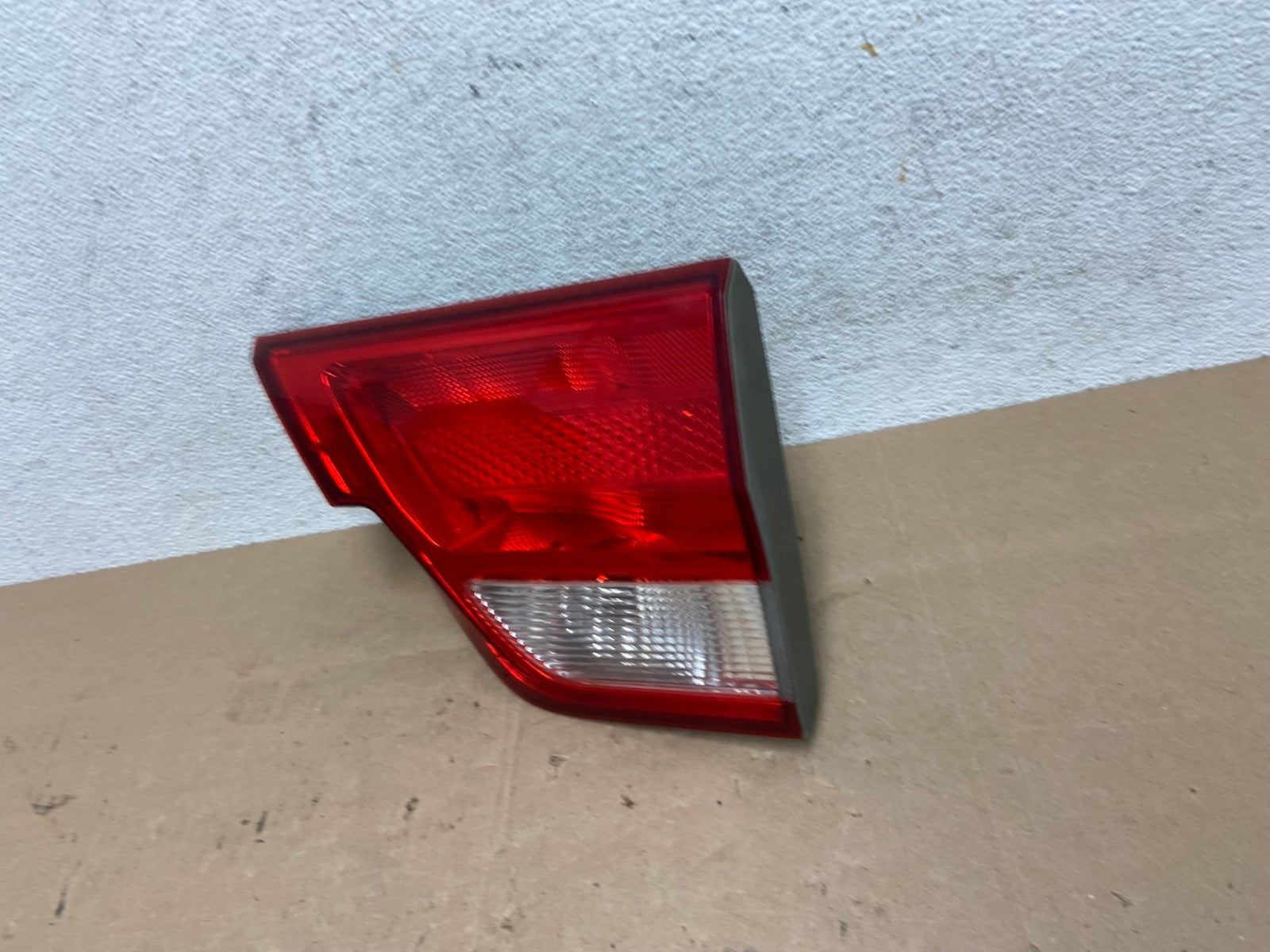 2011-2013 Jeep Grand Cherokee Right Passenger Rh Inner Tail Light AE6045 LK1